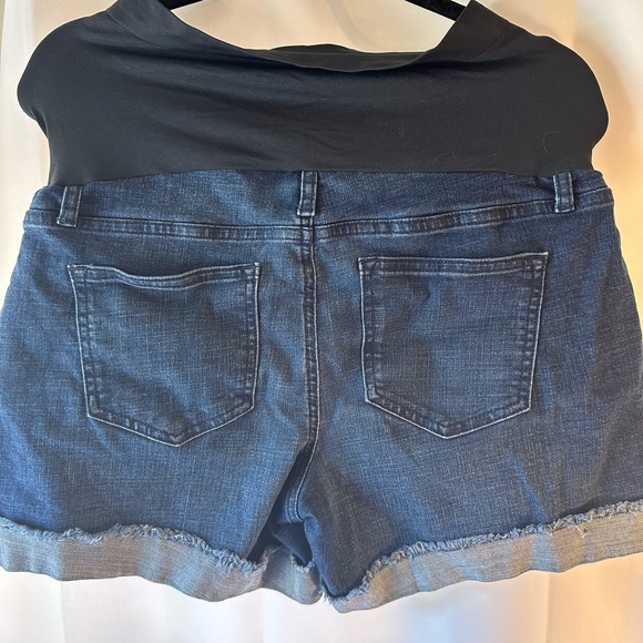 Sonoma Cuffed Maternity Jean Shorts - Picture 5 of 5